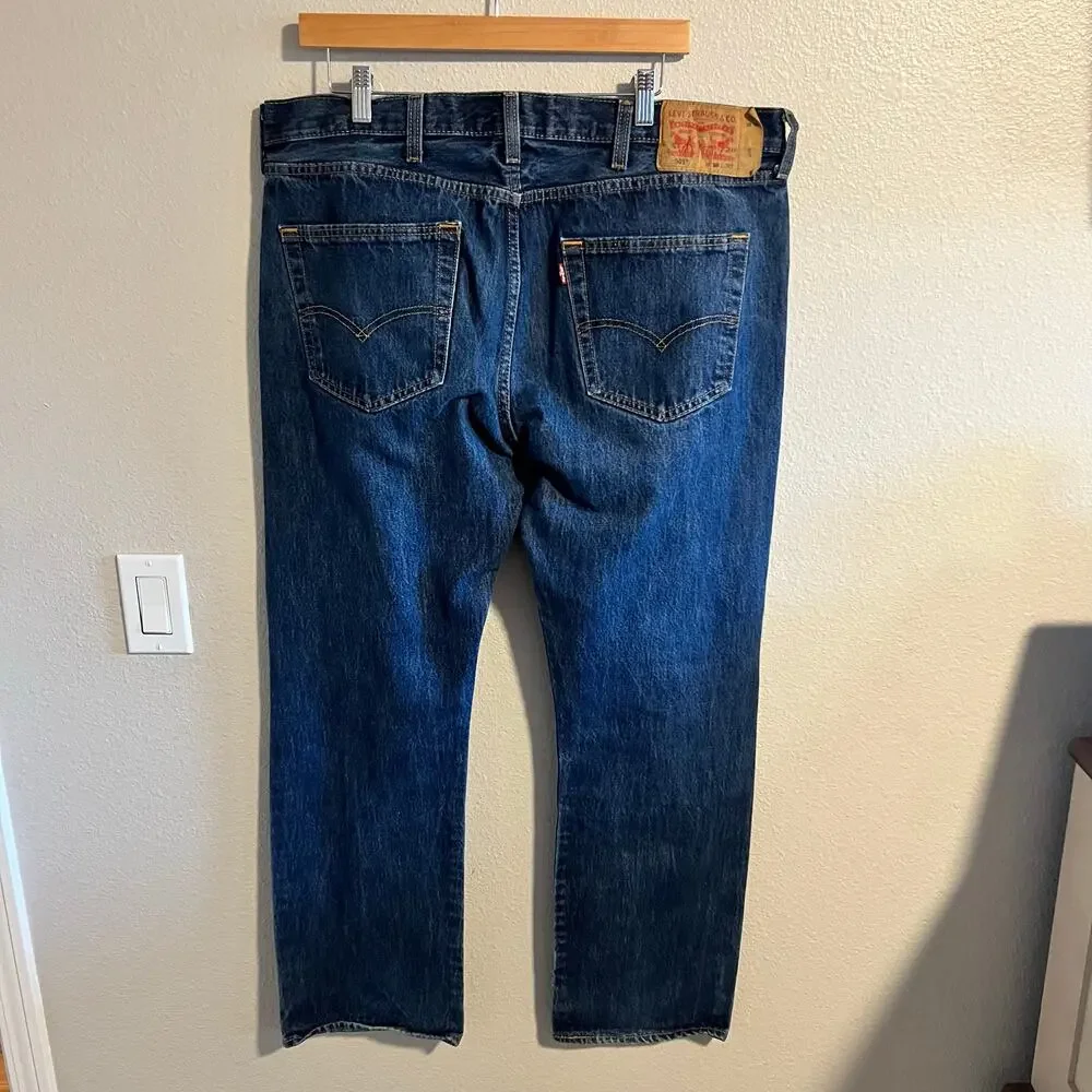 Levi's 501 Classic Straight Leg Button Fly Jeans Size 38x32